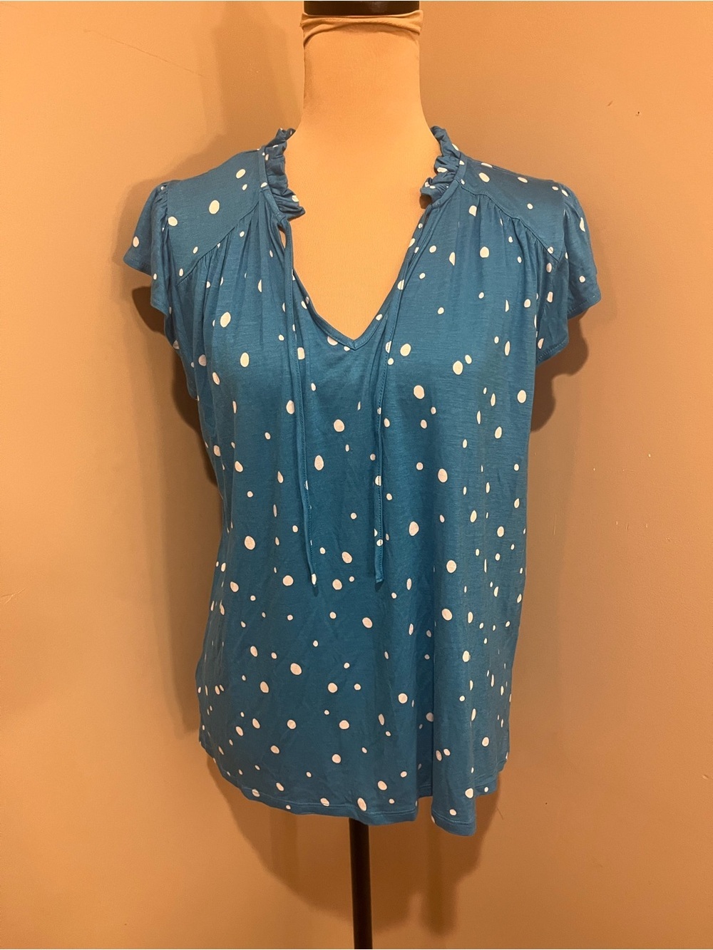 NWT LOFT Teal Blue Polka Dot Short Flutter-Sleeve, ruffle V-Neck Top, size Large